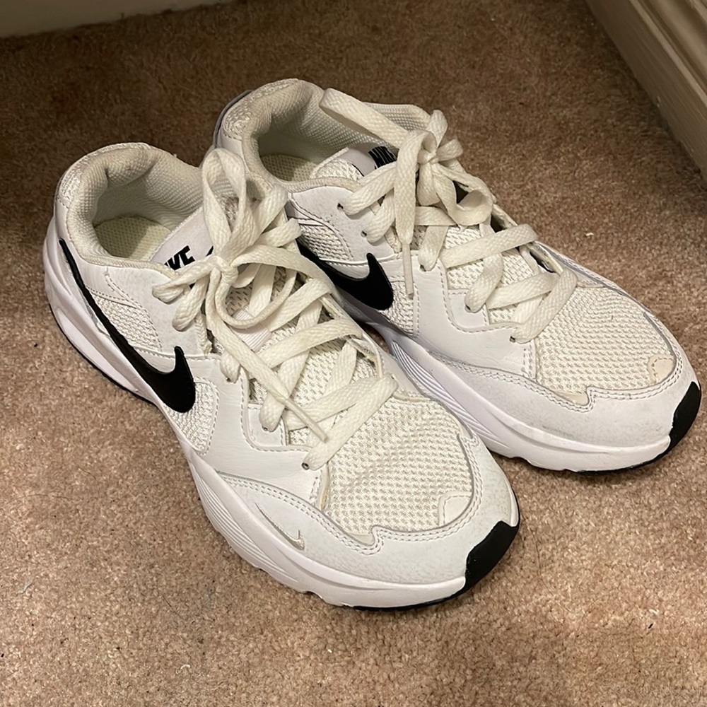 Nike Dad Sneaker
